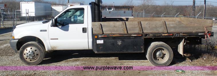 image for item K5484 2004 Ford F550 flatbed truck