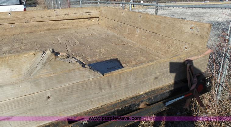 image for item K5484 2004 Ford F550 flatbed truck