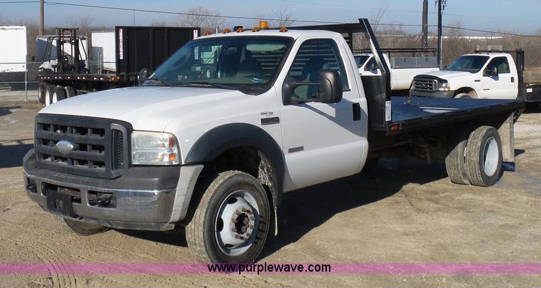image for item K5485 2007 Ford F550 flatbed truck