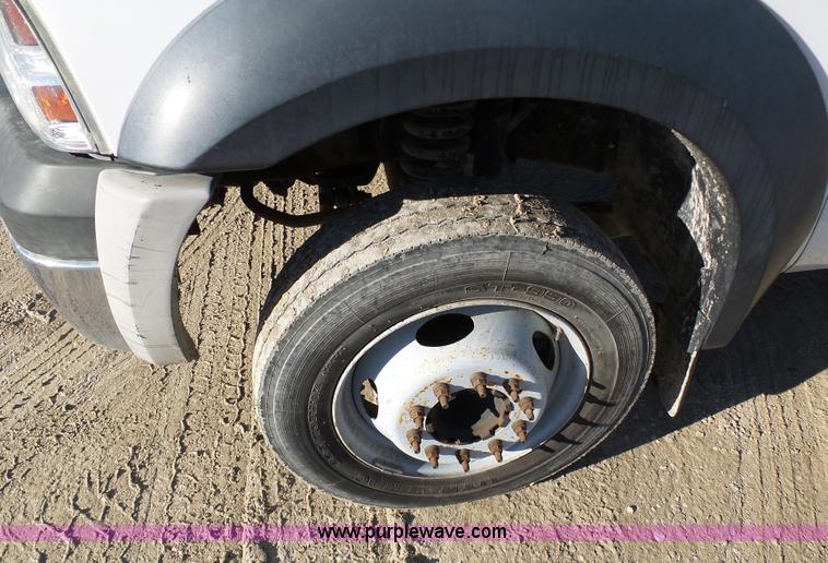 image for item K5485 2007 Ford F550 flatbed truck