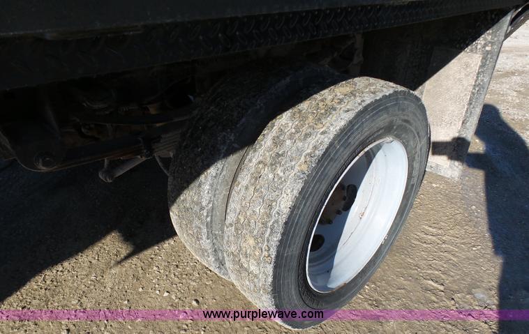 image for item K5485 2007 Ford F550 flatbed truck