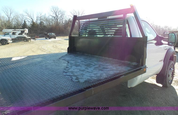 image for item K5485 2007 Ford F550 flatbed truck