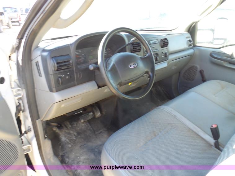 image for item K5485 2007 Ford F550 flatbed truck