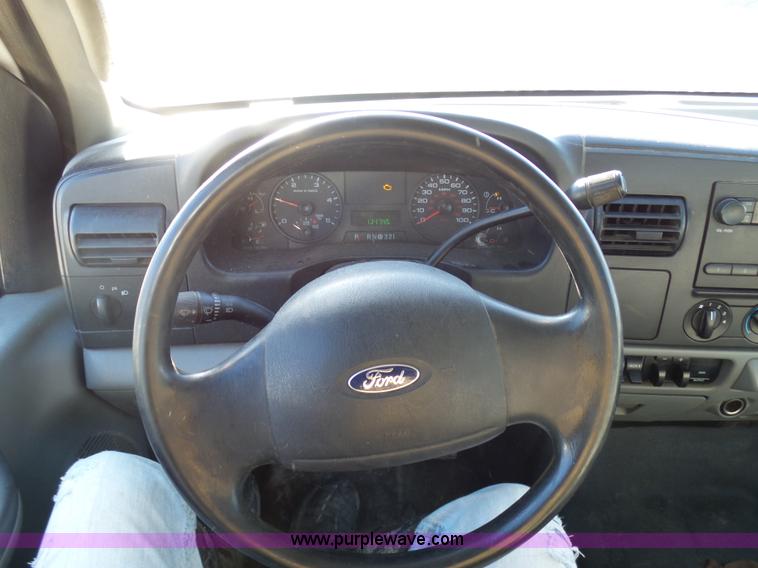 image for item K5485 2007 Ford F550 flatbed truck