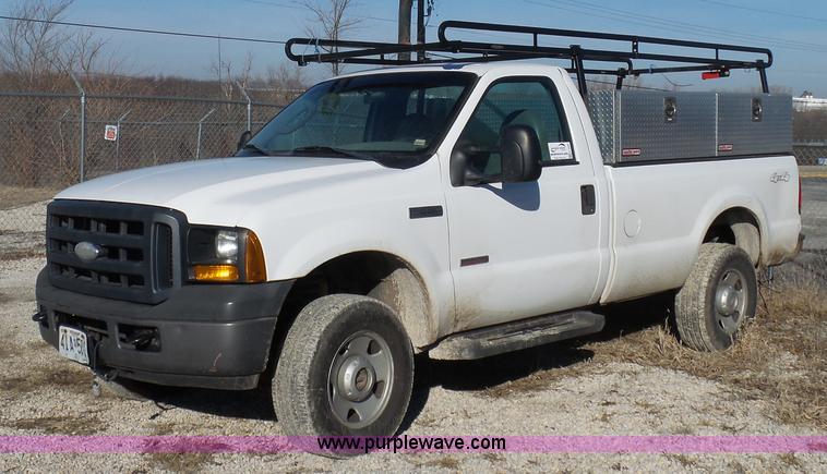 image for item K5486 2007 Ford F250 Super Duty pickup truck