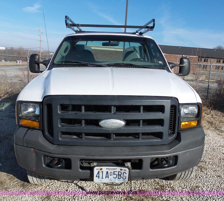image for item K5486 2007 Ford F250 Super Duty pickup truck