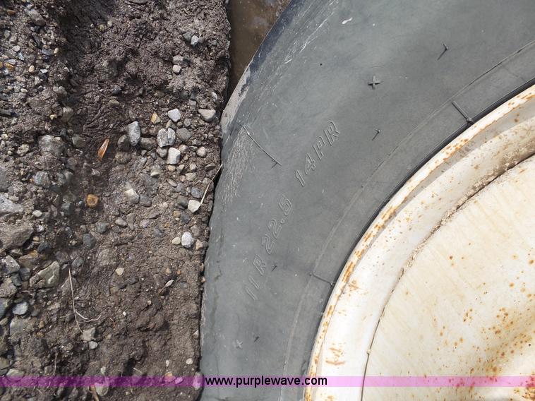 image for item K5490 2004 Freightliner Business Class M2 fuel truck