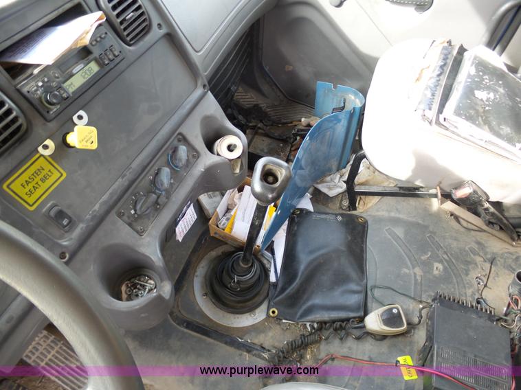 image for item K5490 2004 Freightliner Business Class M2 fuel truck