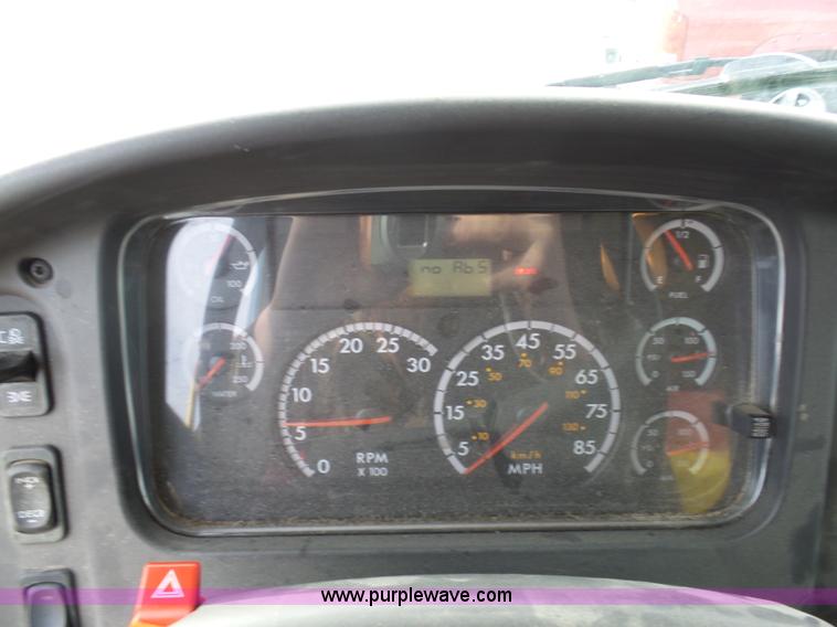 image for item K5490 2004 Freightliner Business Class M2 fuel truck