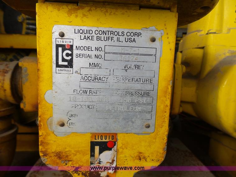 image for item K5491 1999 International 4900 fuel truck