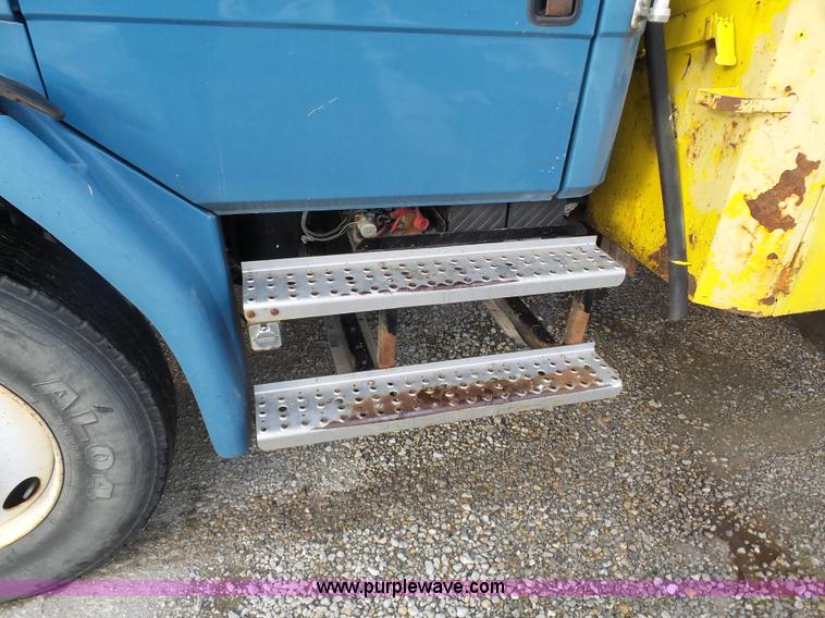 image for item K5492 2002 Freightliner FL70 fuel truck