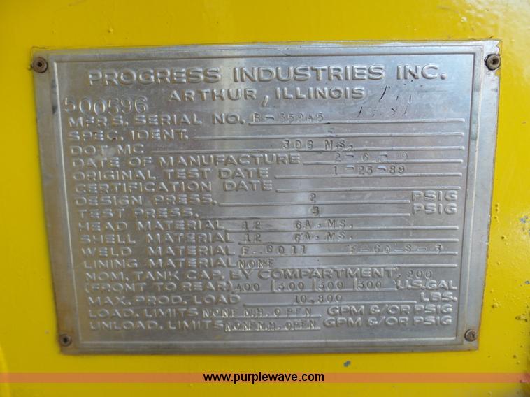 image for item K5492 2002 Freightliner FL70 fuel truck