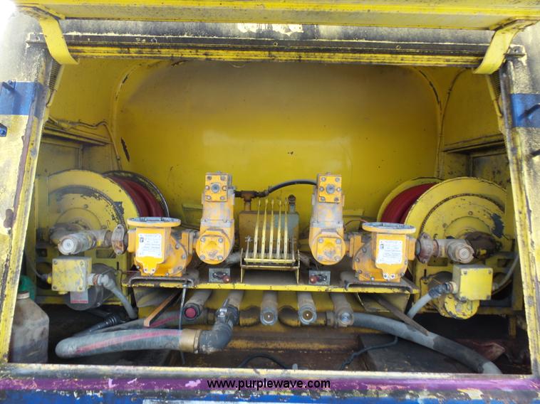 image for item K5492 2002 Freightliner FL70 fuel truck