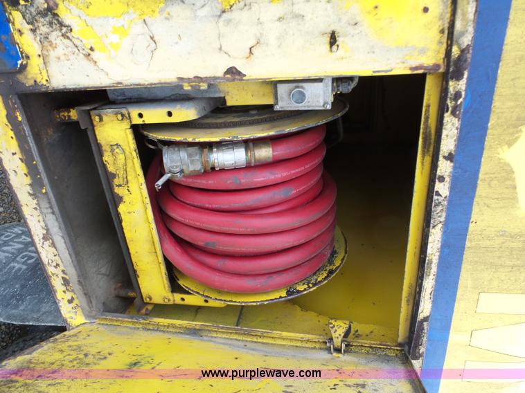 image for item K5492 2002 Freightliner FL70 fuel truck