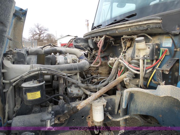 image for item K5492 2002 Freightliner FL70 fuel truck