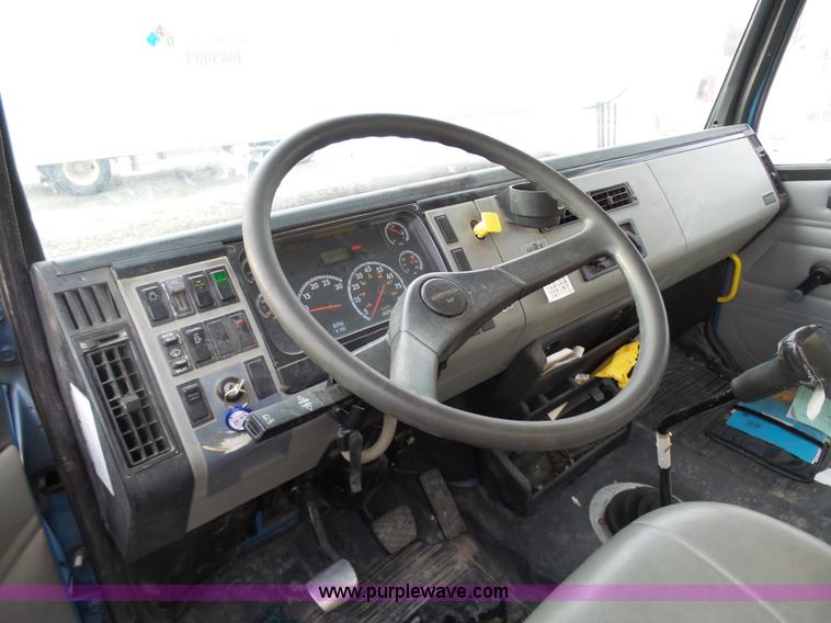 image for item K5492 2002 Freightliner FL70 fuel truck