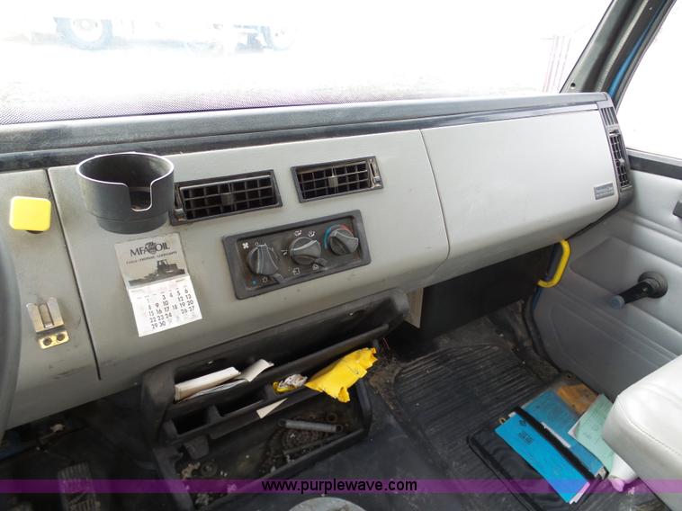 image for item K5492 2002 Freightliner FL70 fuel truck