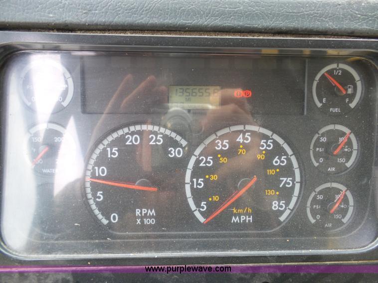 image for item K5492 2002 Freightliner FL70 fuel truck