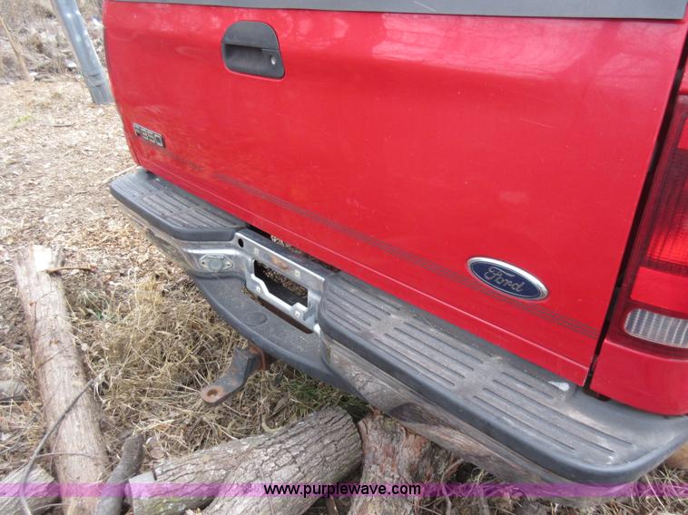 image for item K5499 1999 Ford F350 Super Duty Crew Cab pickup truck