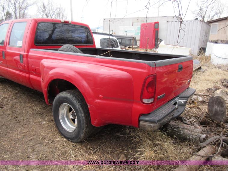 image for item K5499 1999 Ford F350 Super Duty Crew Cab pickup truck