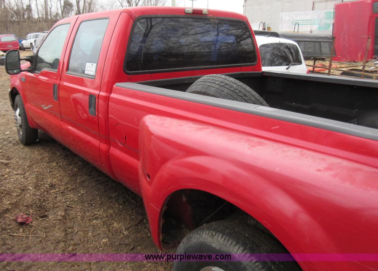 image for item K5499 1999 Ford F350 Super Duty Crew Cab pickup truck