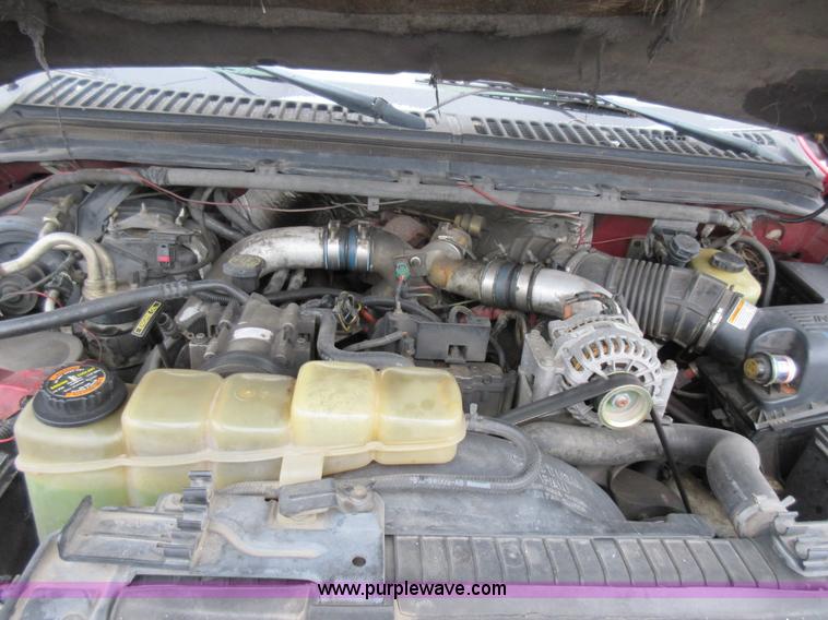 image for item K5499 1999 Ford F350 Super Duty Crew Cab pickup truck