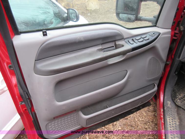 image for item K5499 1999 Ford F350 Super Duty Crew Cab pickup truck