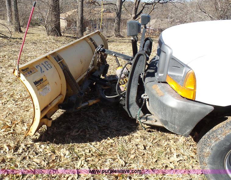 image for item K7608 2001 Ford F250 Super Duty SuperCab pickup truck