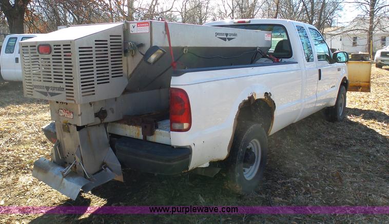 image for item K7608 2001 Ford F250 Super Duty SuperCab pickup truck