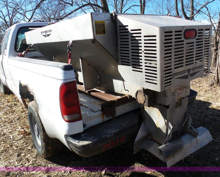 image for item K7608 2001 Ford F250 Super Duty SuperCab pickup truck