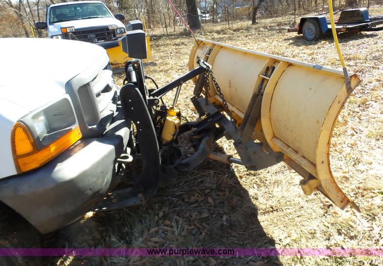 image for item K7608 2001 Ford F250 Super Duty SuperCab pickup truck