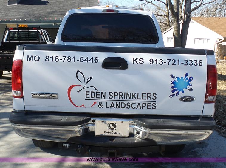 image for item K7674 2005 Ford F250 Super Duty Crew Cab pickup truck