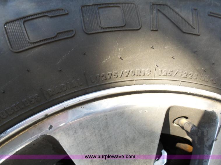 image for item K7674 2005 Ford F250 Super Duty Crew Cab pickup truck