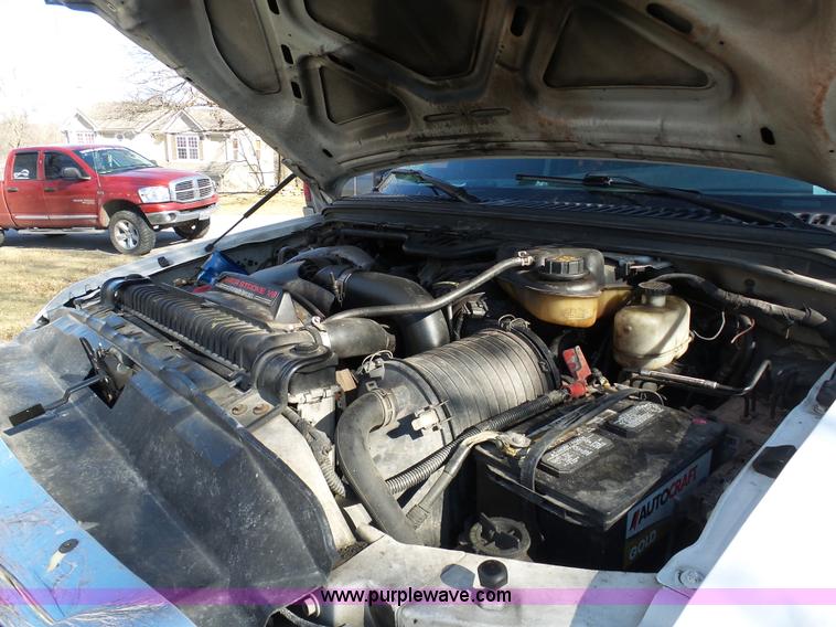 image for item K7674 2005 Ford F250 Super Duty Crew Cab pickup truck