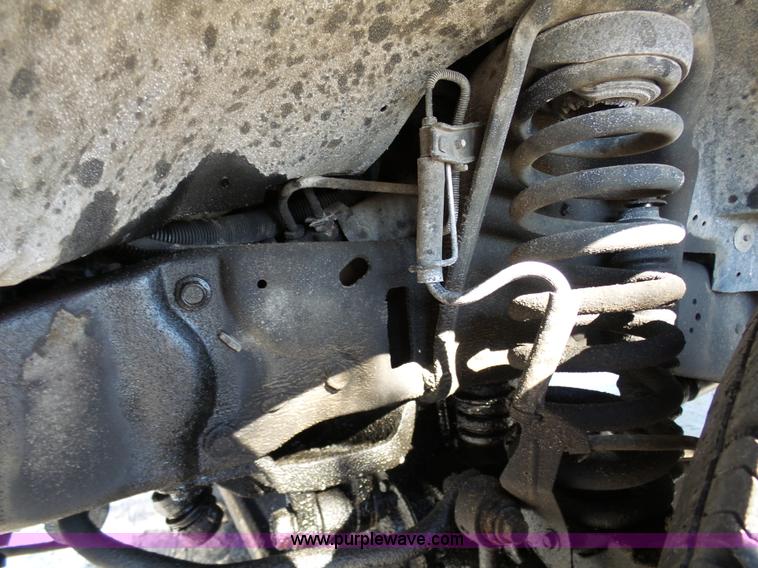 image for item K7674 2005 Ford F250 Super Duty Crew Cab pickup truck