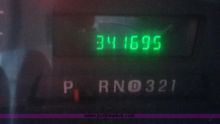 image for item K7674 2005 Ford F250 Super Duty Crew Cab pickup truck