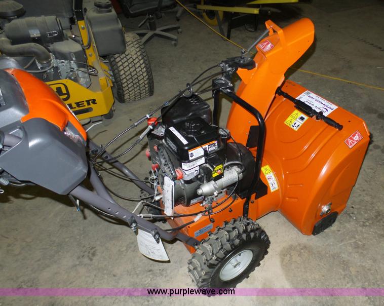 image for item L3008 Husqvarna ST224 snow blower