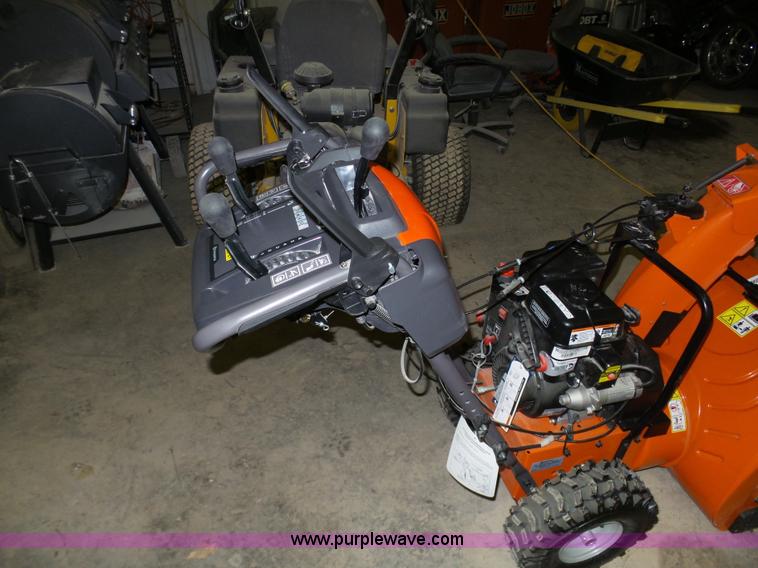 image for item L3008 Husqvarna ST224 snow blower