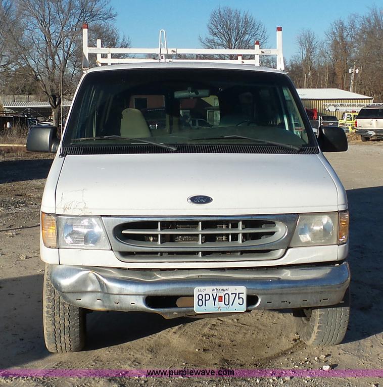 image for item L3011 1999 Ford Econoline Wagon E350 XL Super Duty utility van