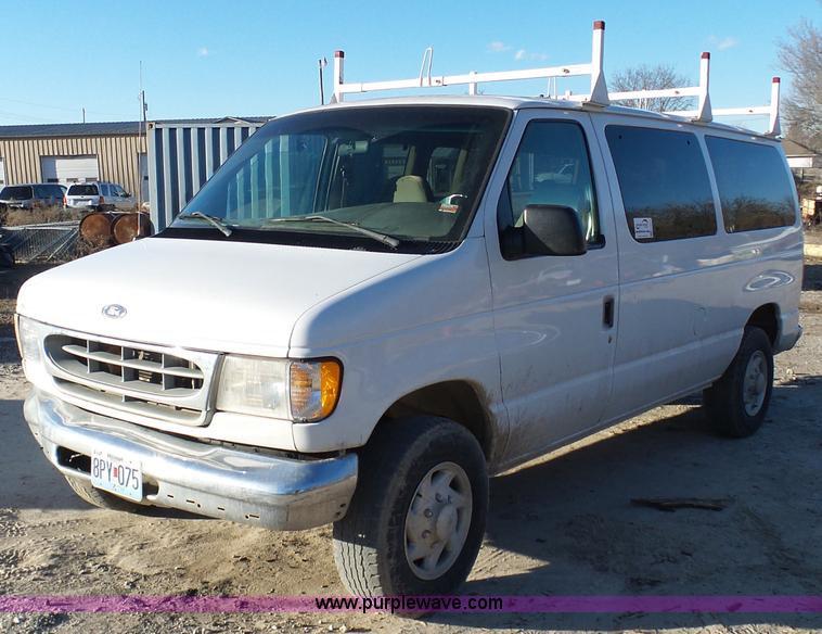 image for item L3011 1999 Ford Econoline Wagon E350 XL Super Duty utility van
