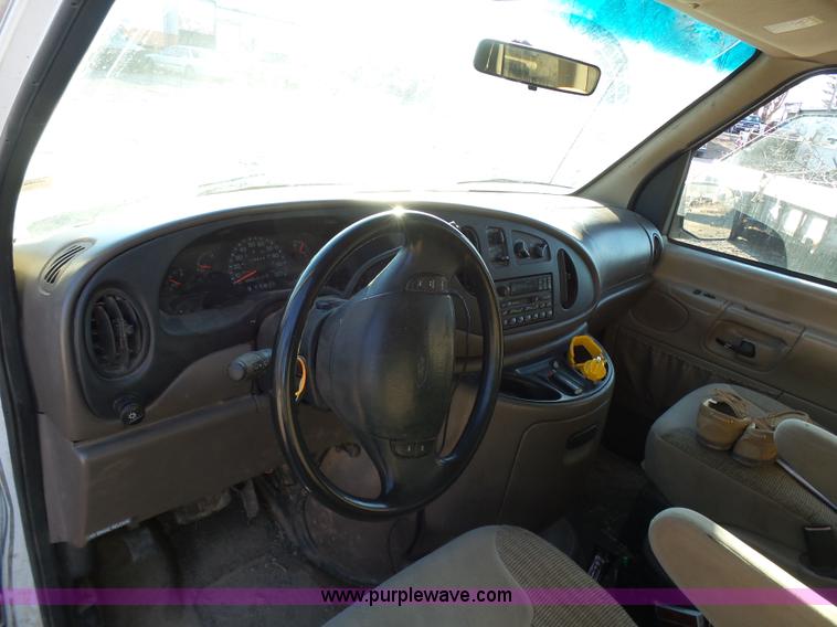 image for item L3011 1999 Ford Econoline Wagon E350 XL Super Duty utility van