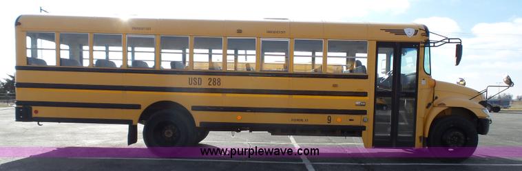 image for item L3640 2007 International CE200 school bus