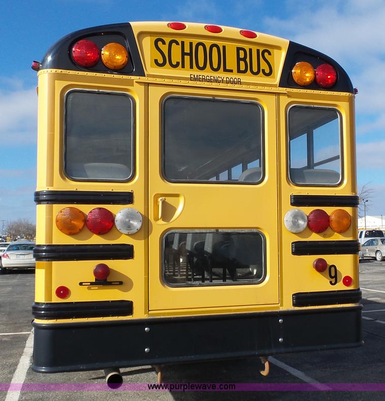 image for item L3640 2007 International CE200 school bus