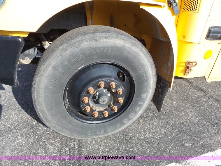 image for item L3640 2007 International CE200 school bus