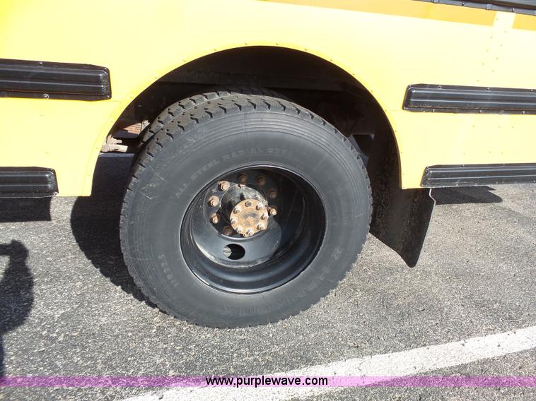 image for item L3640 2007 International CE200 school bus