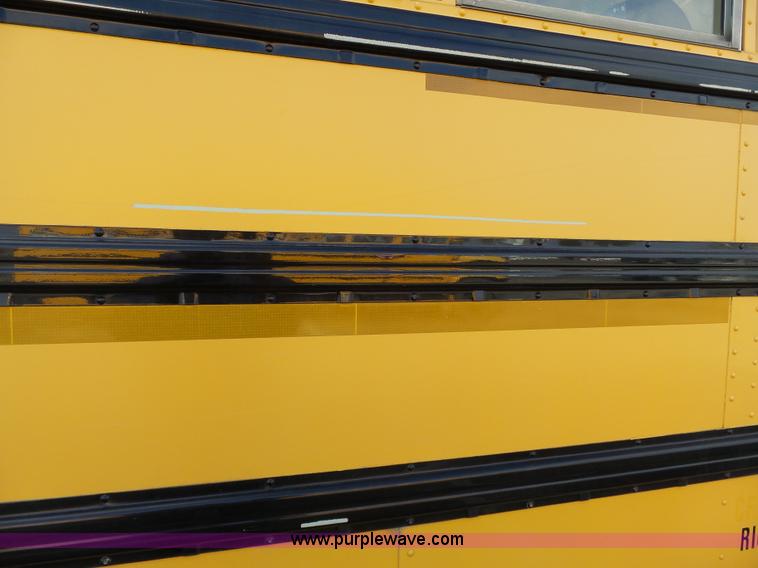 image for item L3640 2007 International CE200 school bus