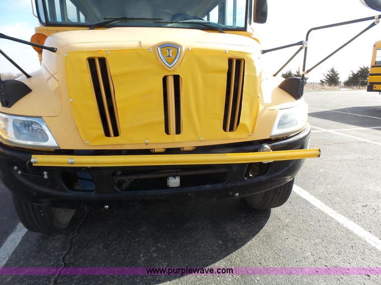 image for item L3640 2007 International CE200 school bus