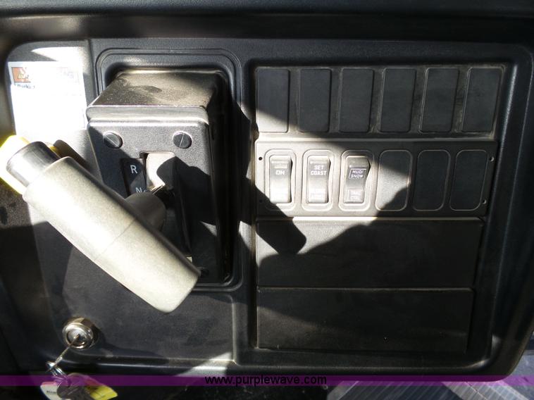 image for item L3640 2007 International CE200 school bus