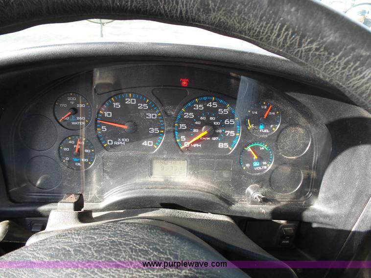 image for item L3640 2007 International CE200 school bus