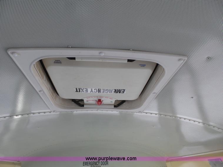 image for item L3640 2007 International CE200 school bus